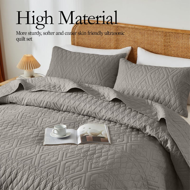 akkialla King/Cal King Size Quilt Bedding Set Dark Grey Lightweight Microfiber Soft Bedspread Modern Style Geometric Pattern Coverlet Set for All Seasons 3 Piece(1 Quilt 2 Pillow Shams) - Image 3